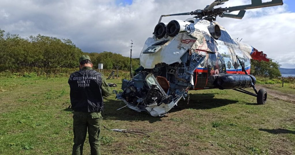 Ми-8 совершил жёсткую посадку у реки Жупанова на Камчатке, экипаж не пострадал